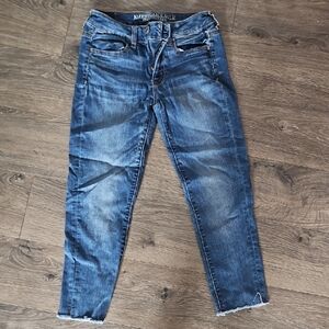 American Eagle Outfitters Women's Dark Blue Ankle Jeans